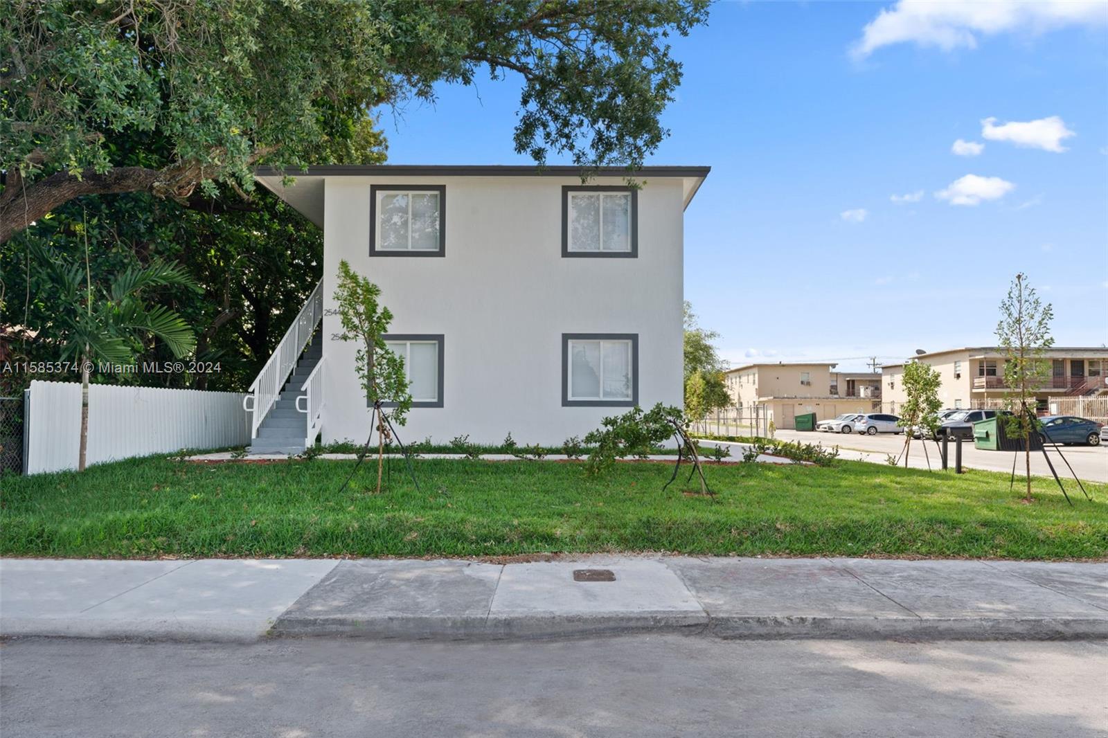 Rental Property at 2540 Nw 51st Ter Ter, Miami, Broward County, Florida -  - $775,000 MO.