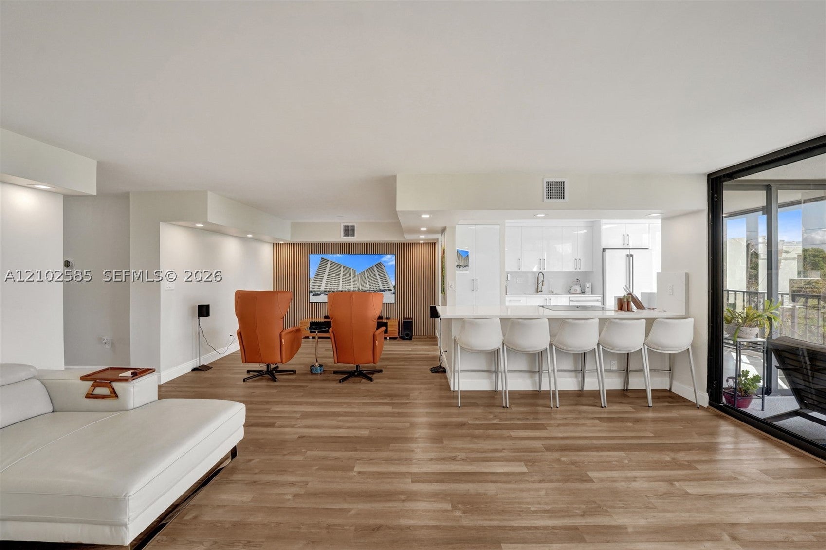 1901 N Ocean Blvd 3B