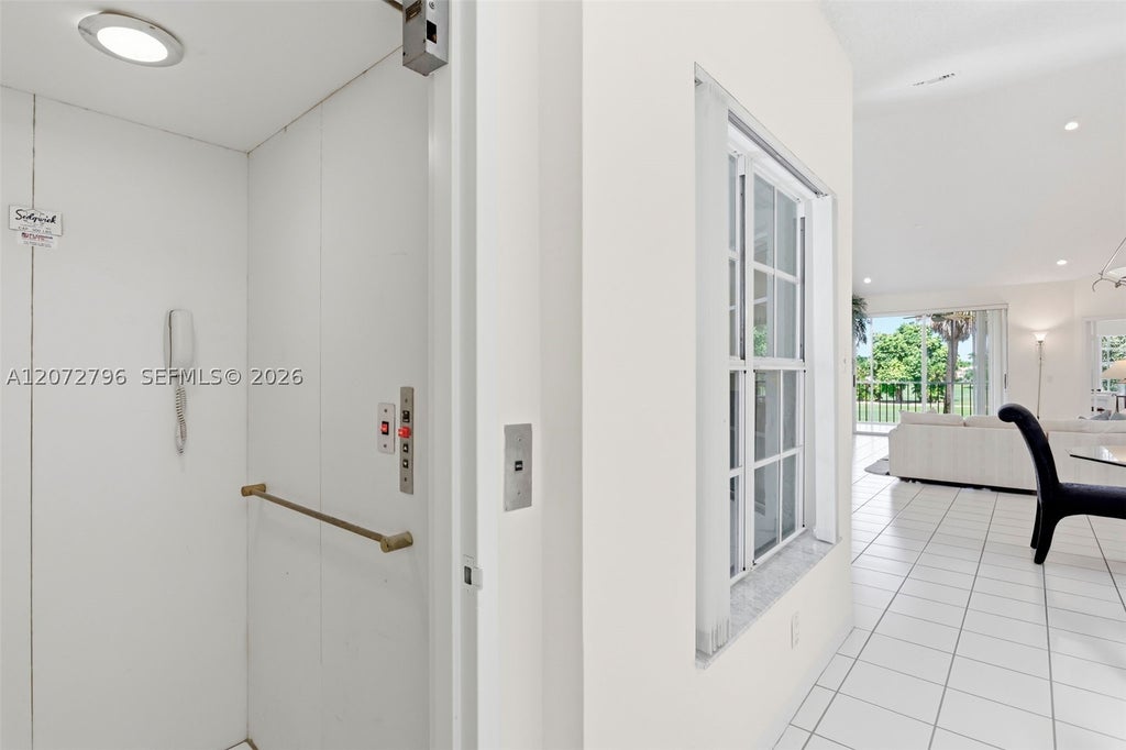 Photo of 11594 Briarwood Cir #4, Boynton Beach, FL 33437 (MLS # A12072796)