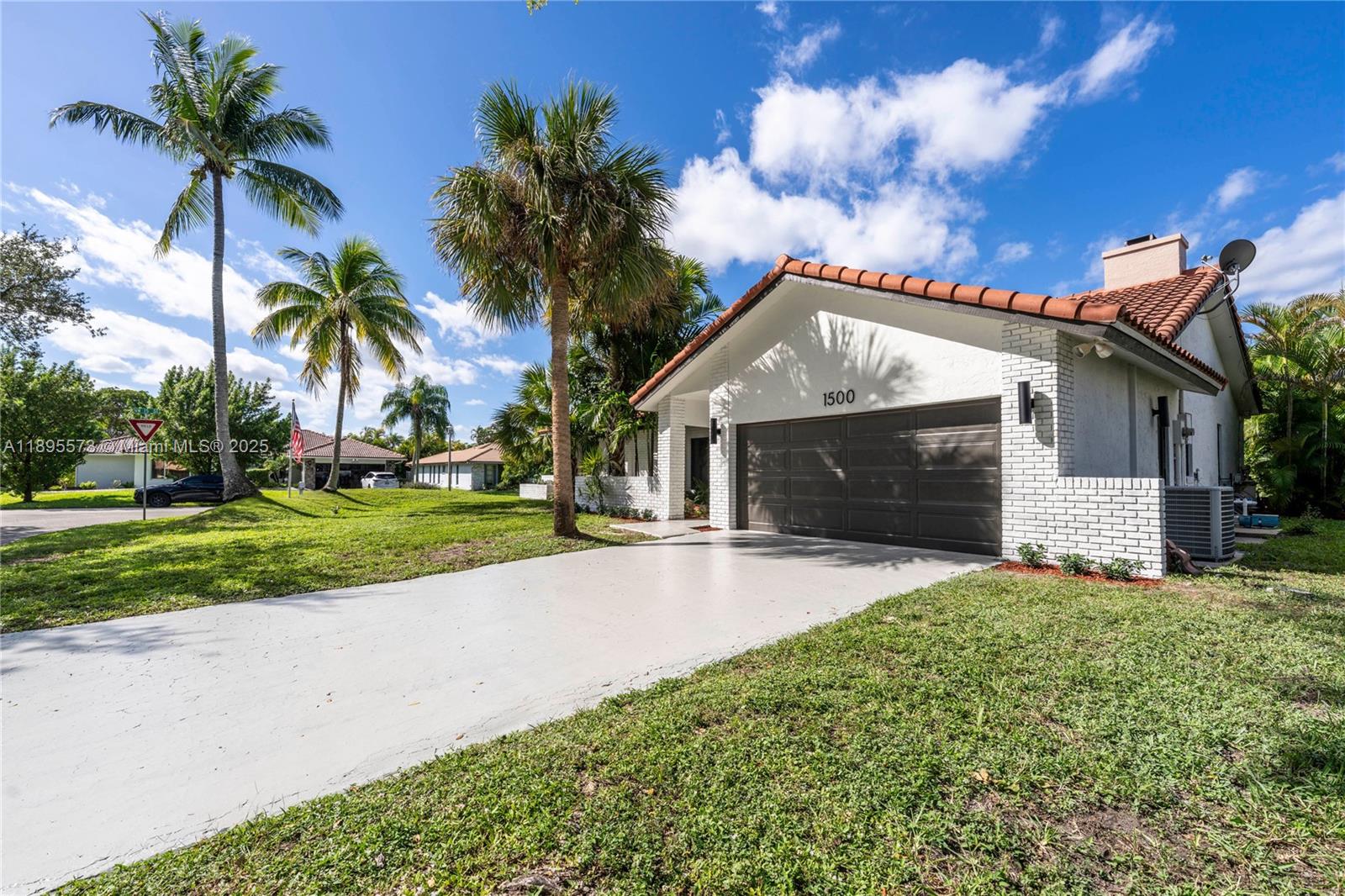 CYPRESS RUN - Residential