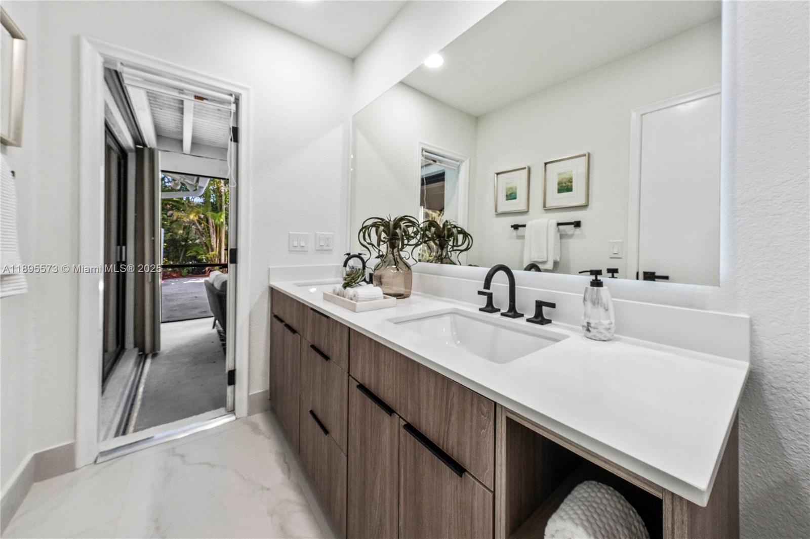 CYPRESS RUN - Residential