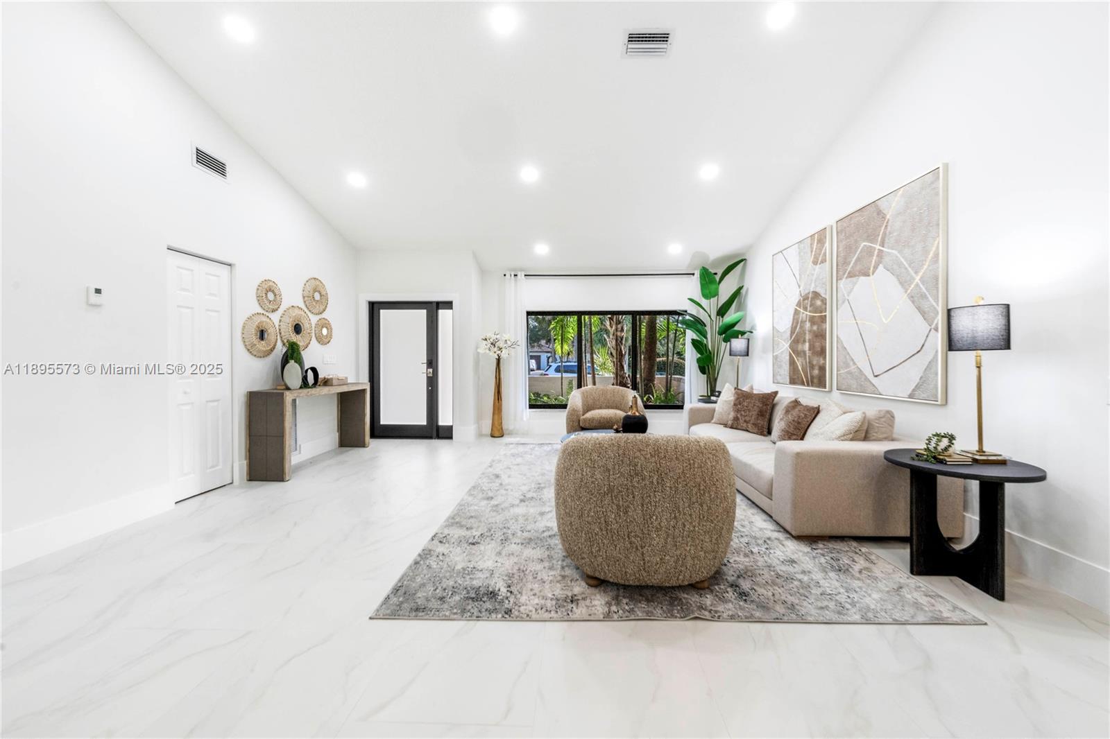 CYPRESS RUN - Residential