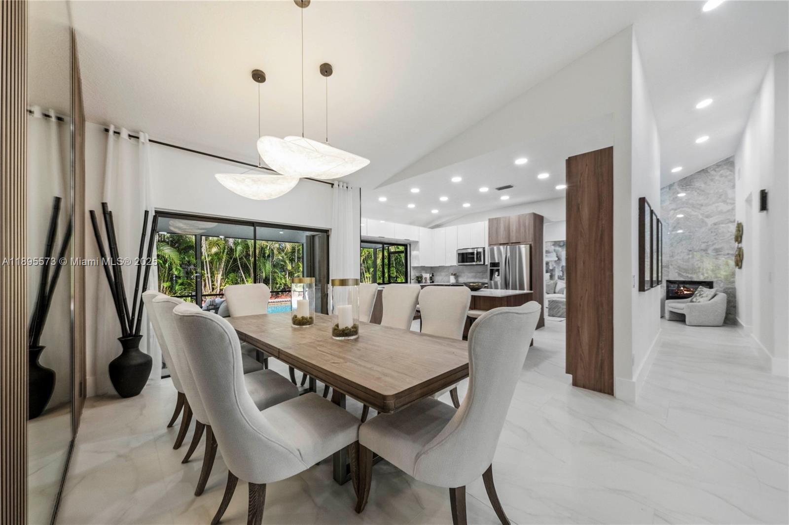 CYPRESS RUN - Residential