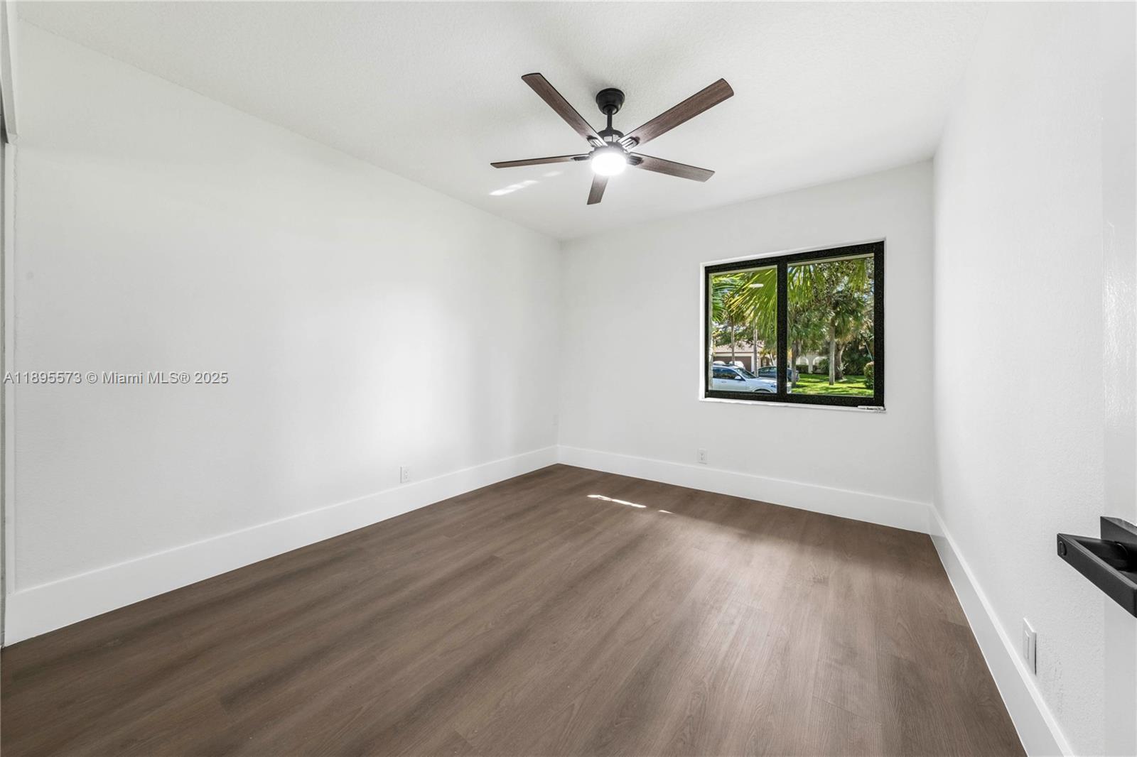 CYPRESS RUN - Residential