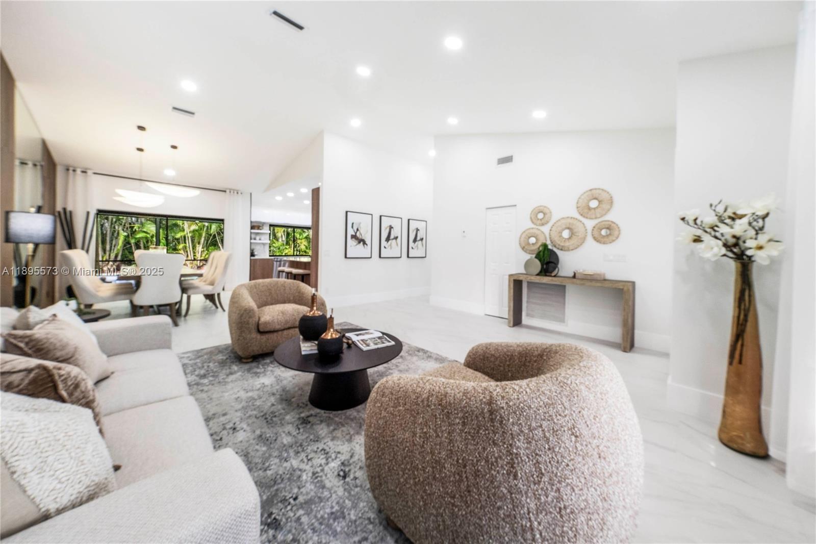 CYPRESS RUN - Residential