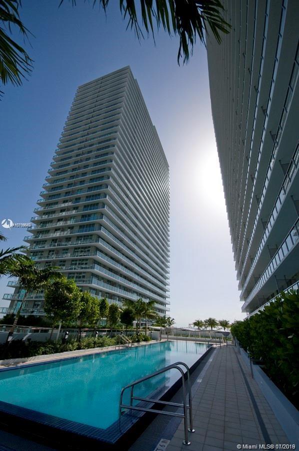 High floor corner unit with large wrap-around balcony. 10 feet panoramic glass windows. European-style kitchen has stainless steel appliances, Italian cabinetry, and imported countertops. Split floor plan, all amenities. In the heart of Brickell. Unit is for Sale, tenant must allow showings with 24 hour notice.