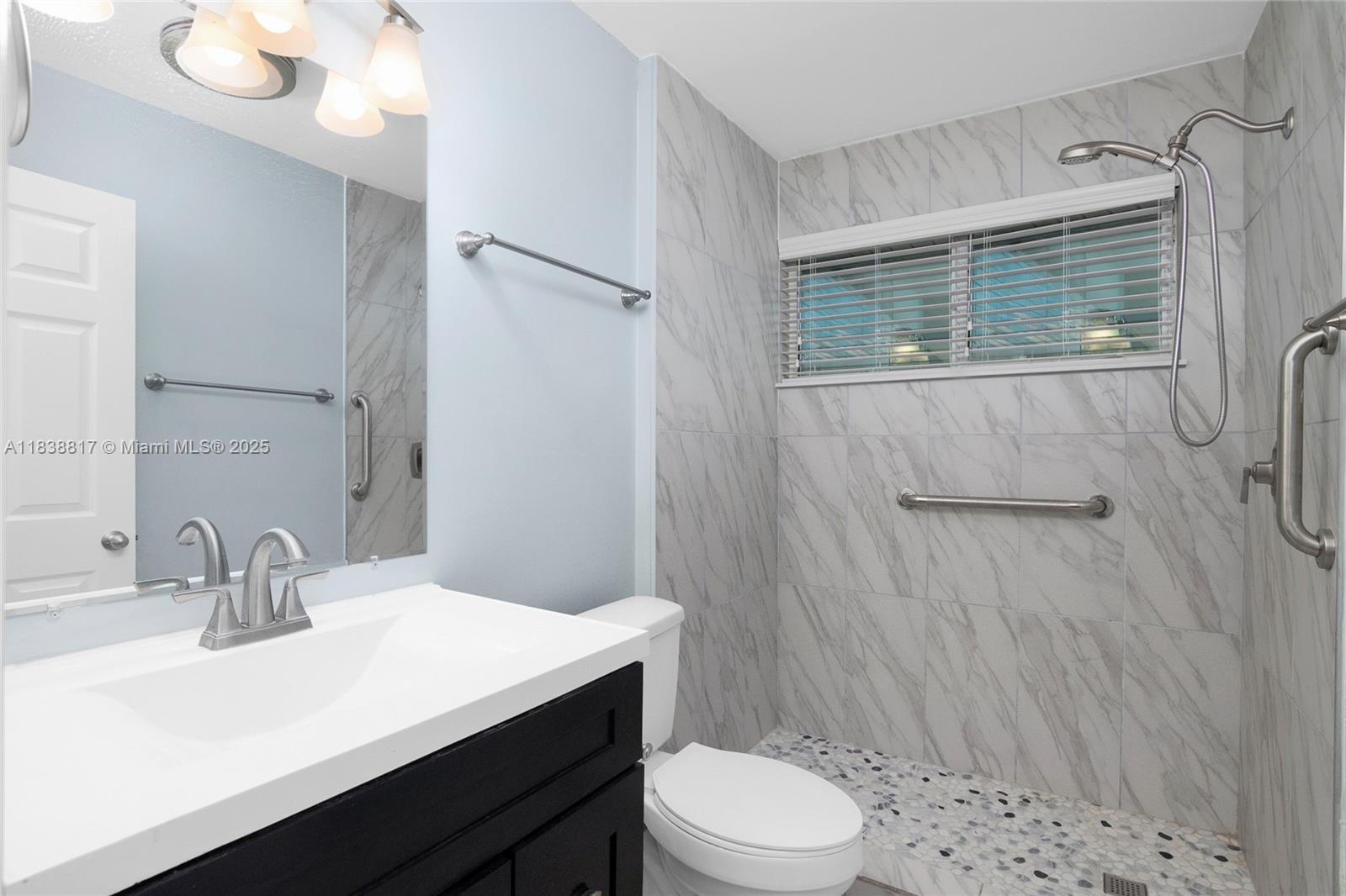 LINDA LOMA - Residential