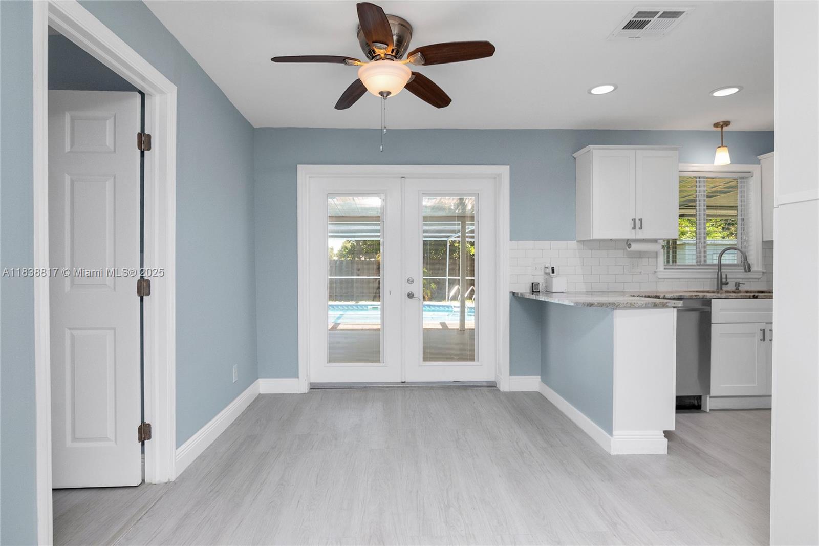 LINDA LOMA - Residential