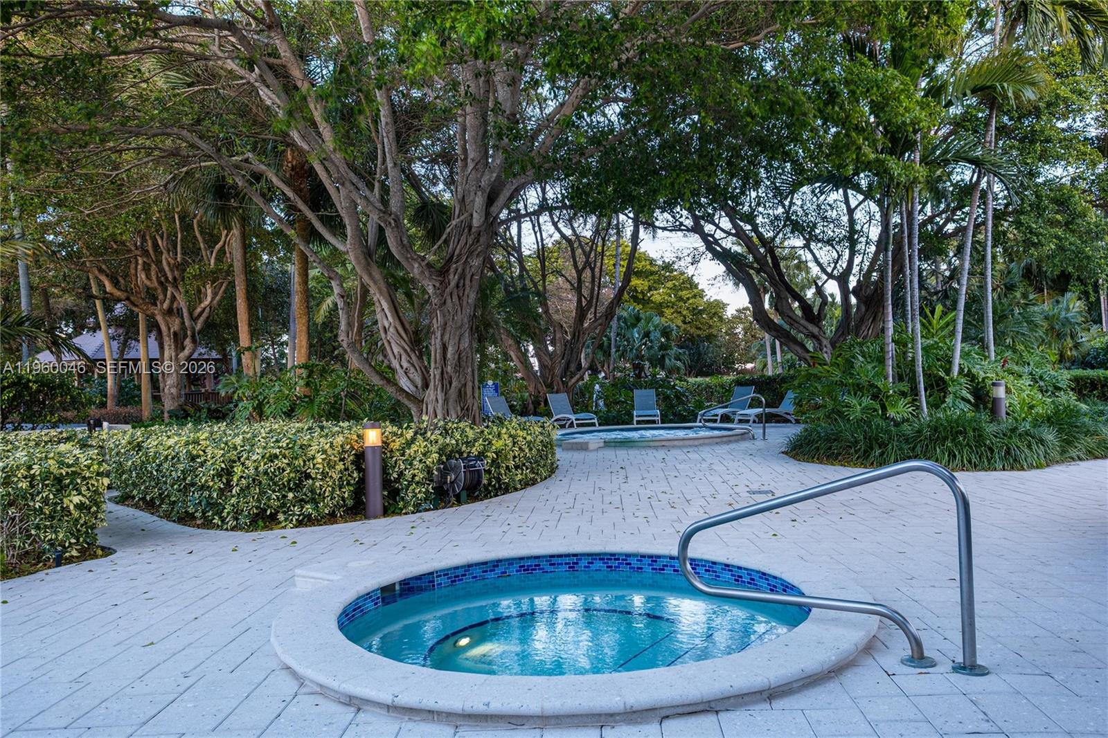 THE TOWERS OF QUAYSIDE CO - Residential