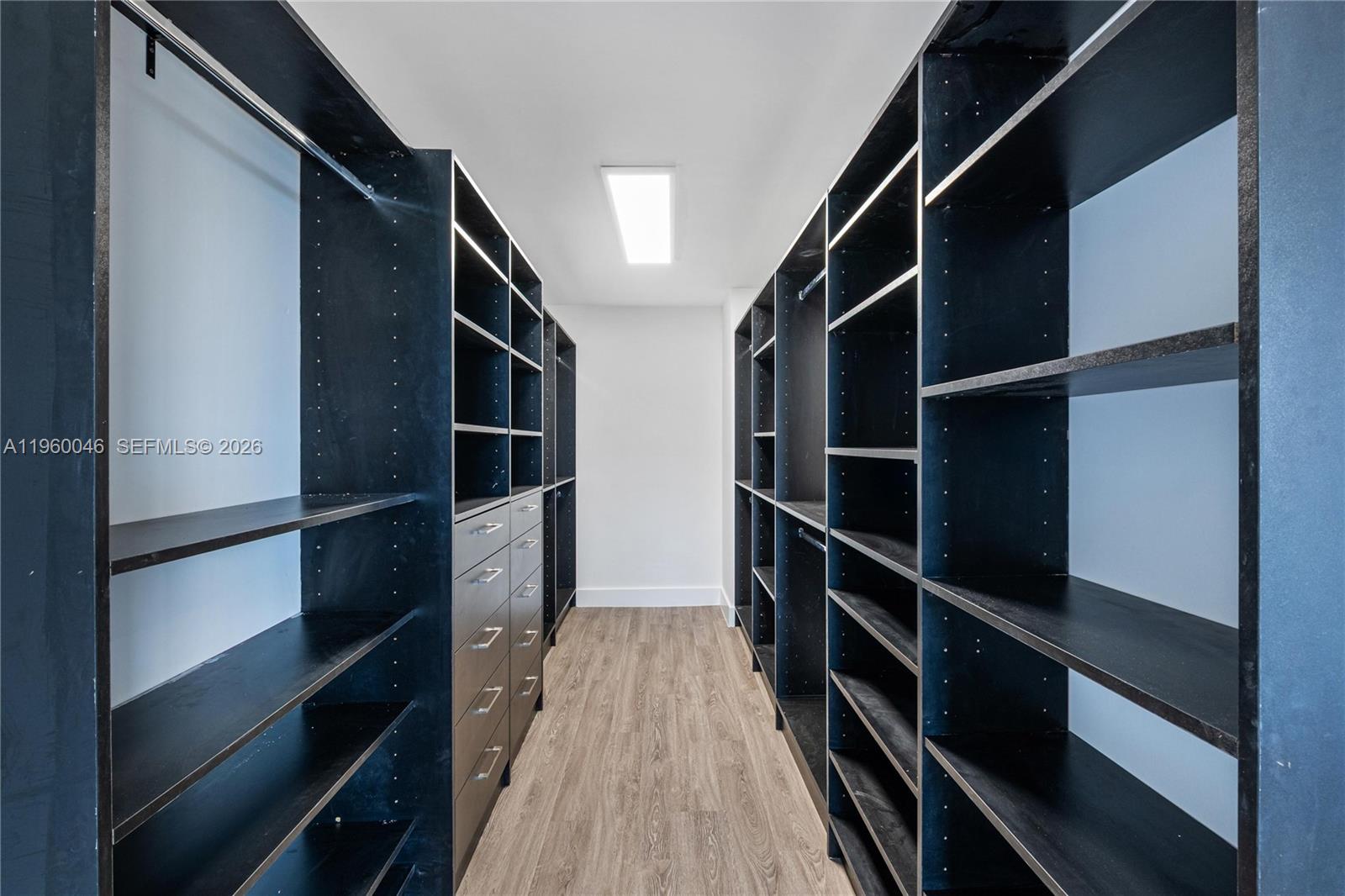 THE TOWERS OF QUAYSIDE CO - Residential