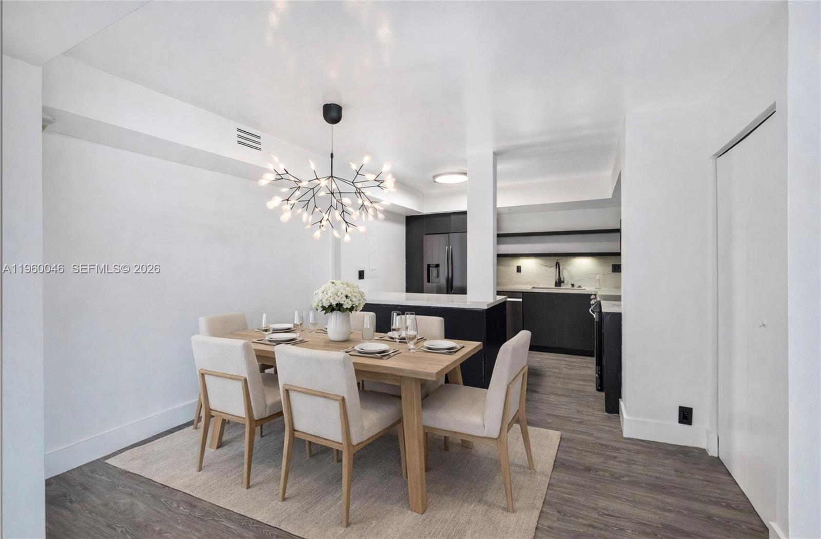 THE TOWERS OF QUAYSIDE CO - Residential