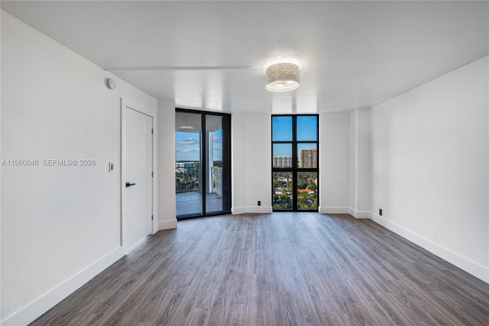 THE TOWERS OF QUAYSIDE CO - Residential