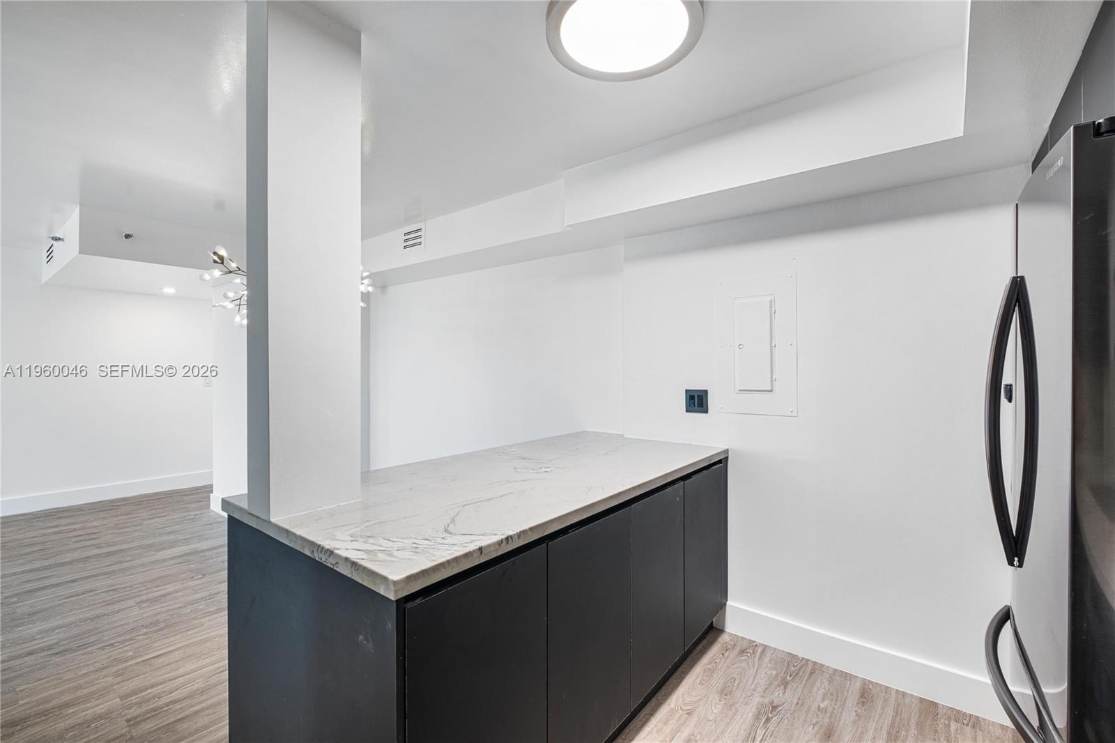 THE TOWERS OF QUAYSIDE CO - Residential