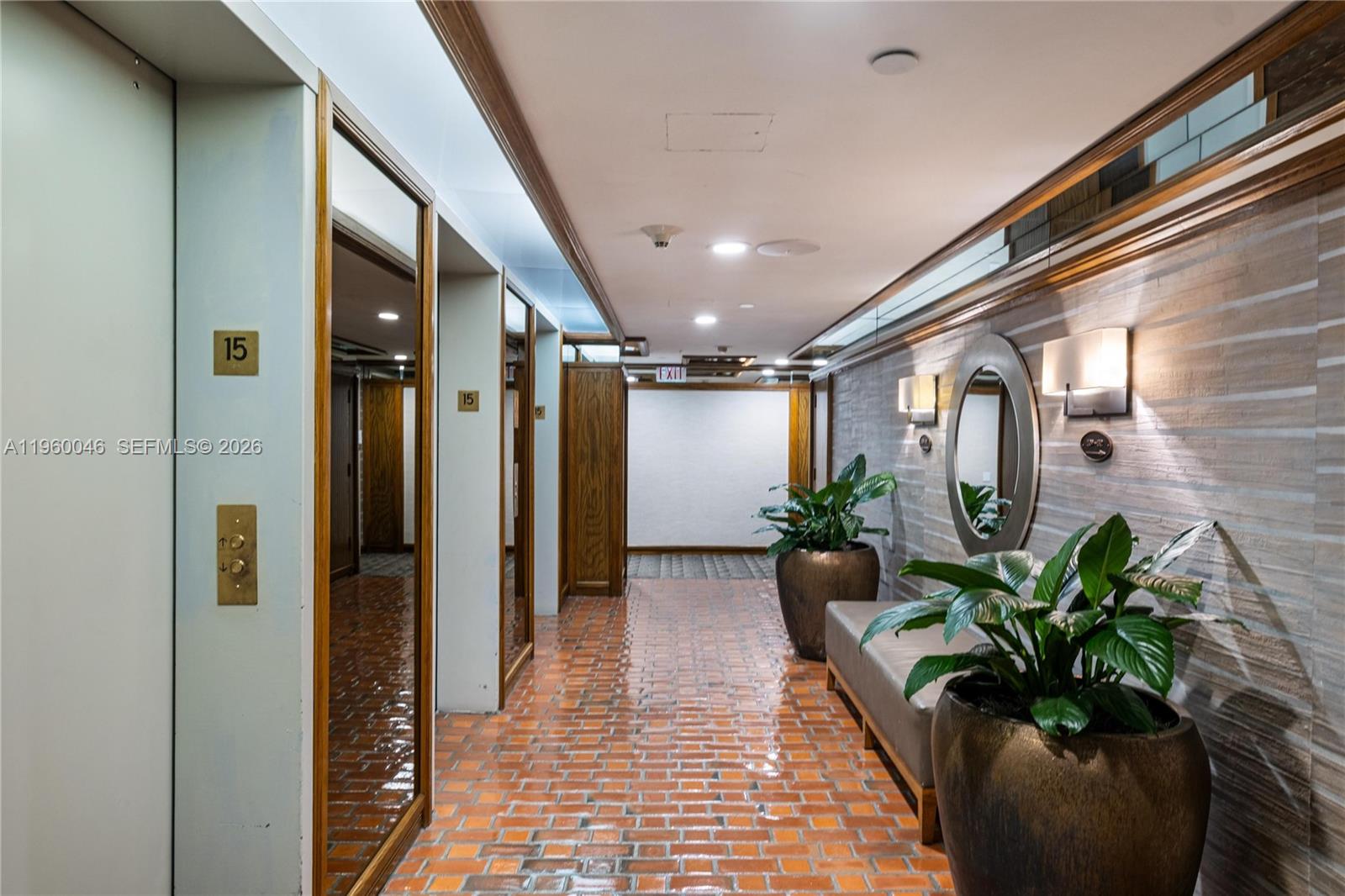 THE TOWERS OF QUAYSIDE CO - Residential