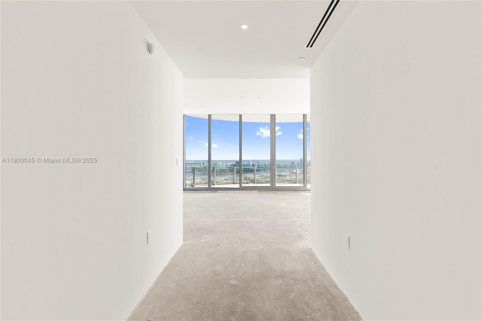 300 BISCAYNE BLVD WAY COND - Residential