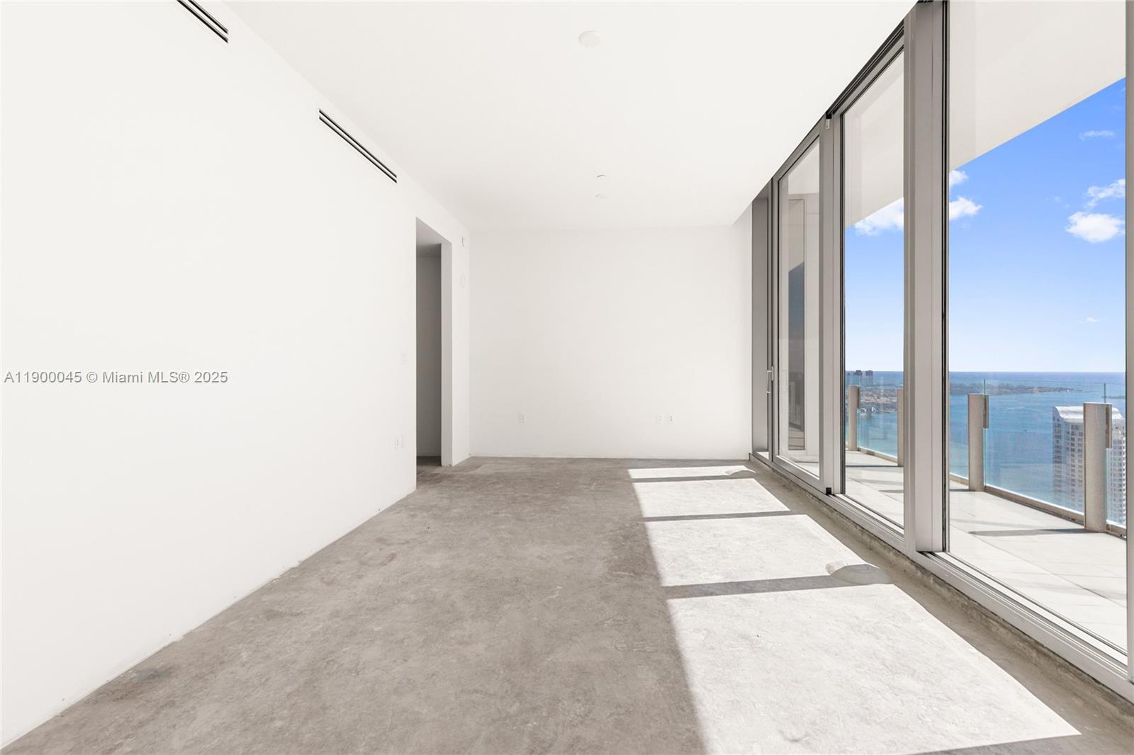 300 BISCAYNE BLVD WAY COND - Residential