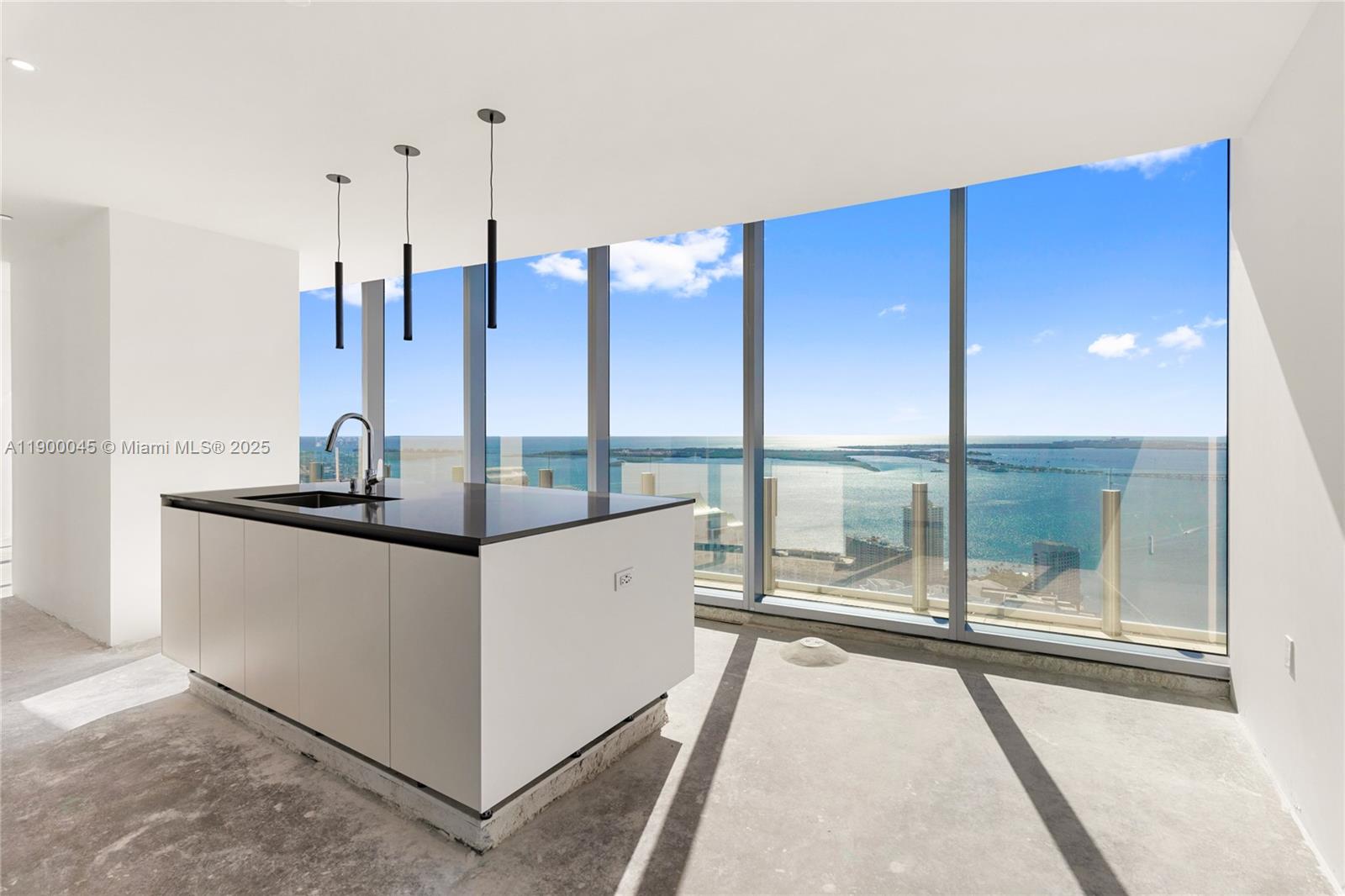 300 BISCAYNE BLVD WAY COND - Residential