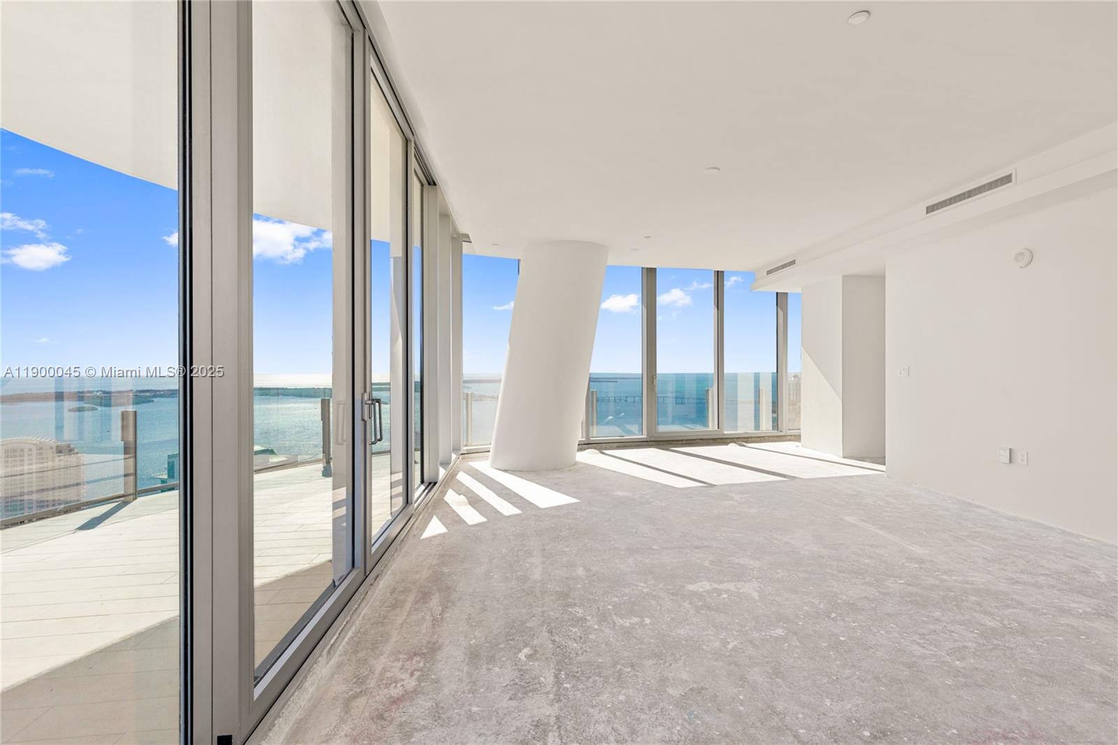 300 BISCAYNE BLVD WAY COND - Residential