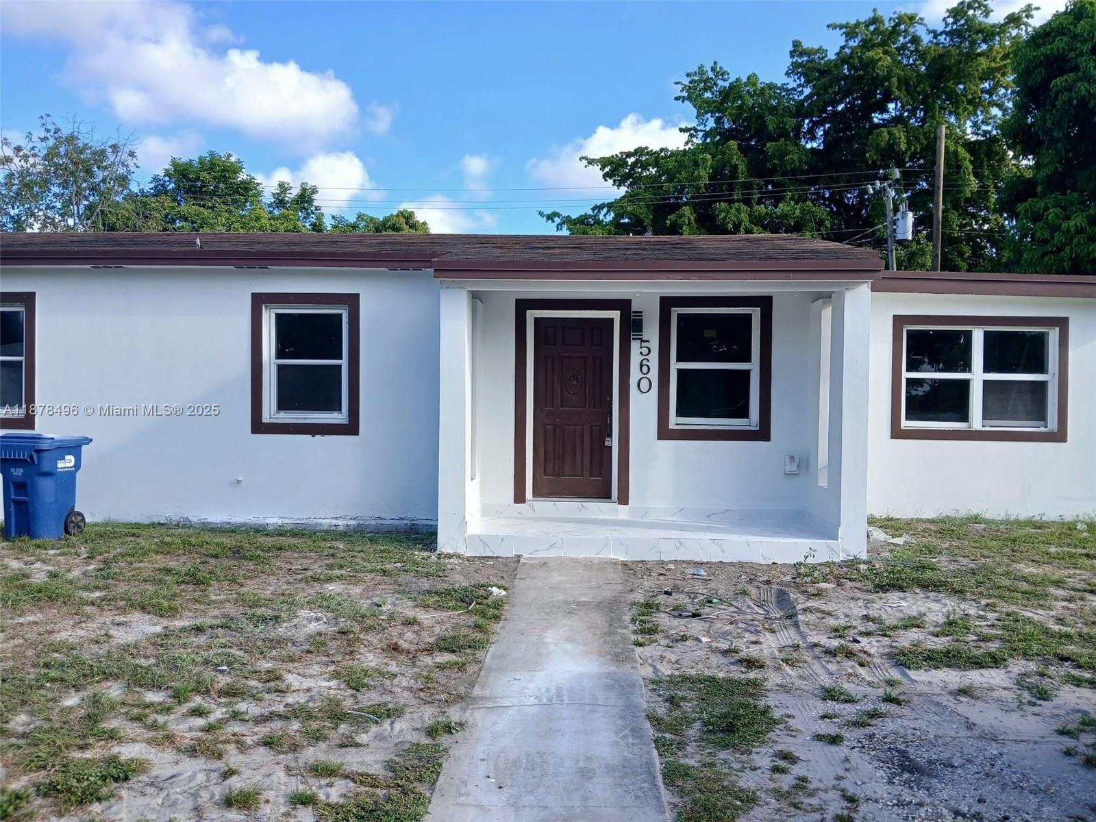 Remodeled Home!!! New Floor, New kitchen, New Bathroom!!!
