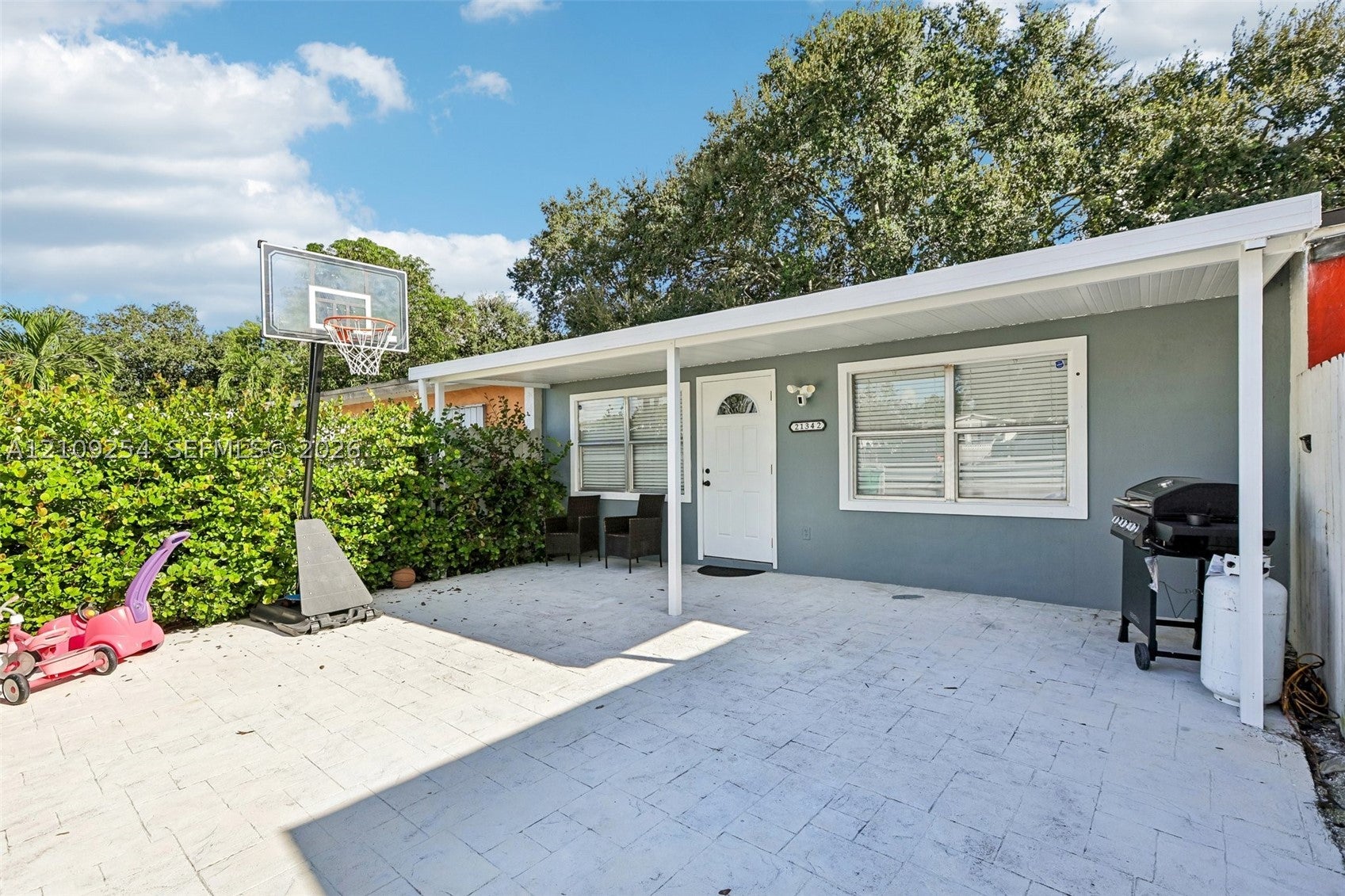 21342 NW 40th Cir Ct