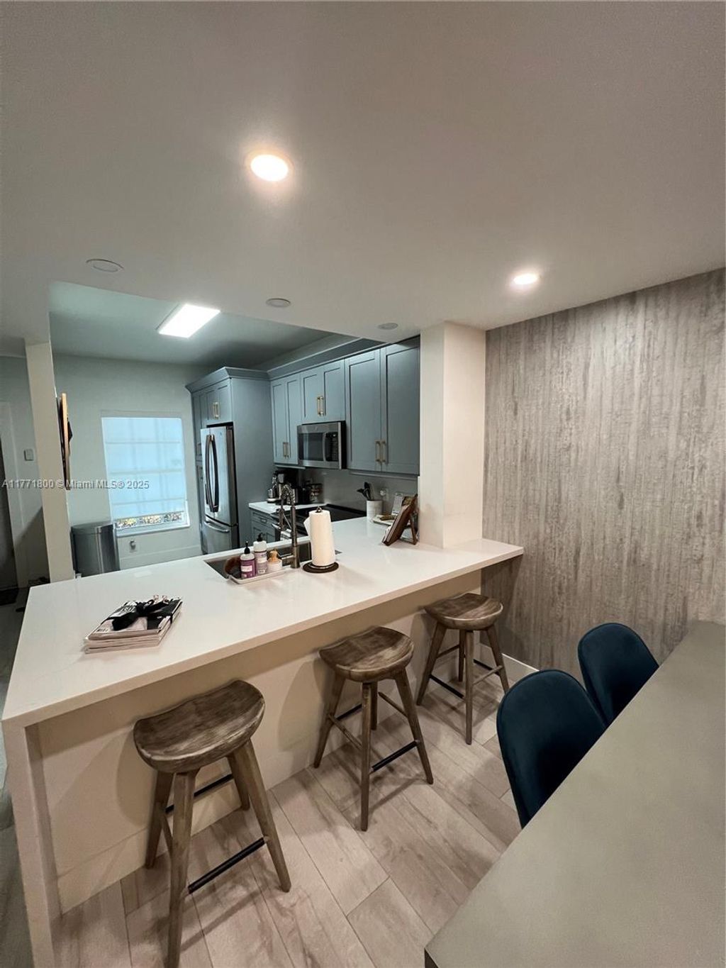 Photo of 184 SW 96th Ave, Plantation, FL 33324 (MLS # A11771800)