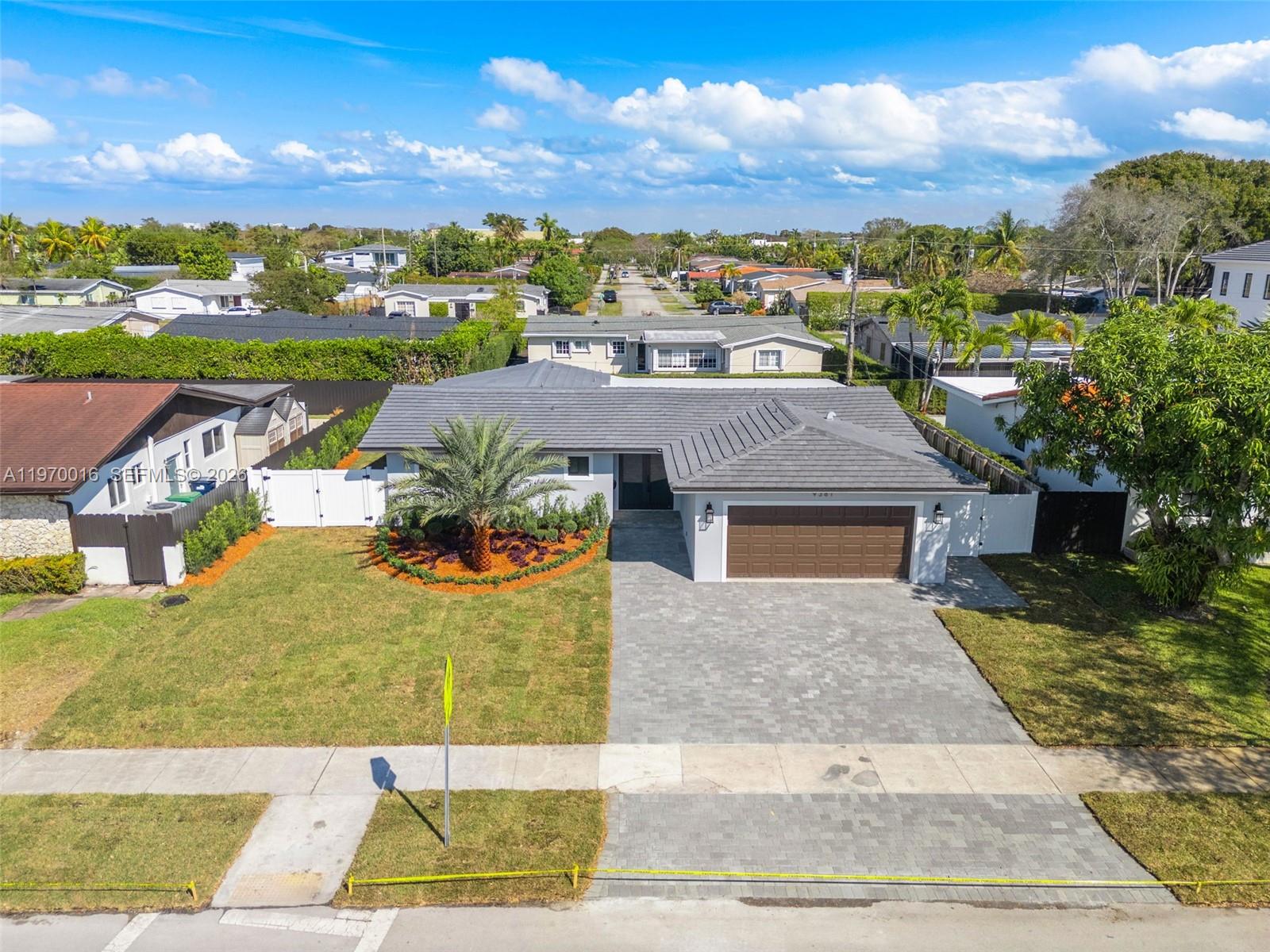 DARLINGTON MANOR - Residential