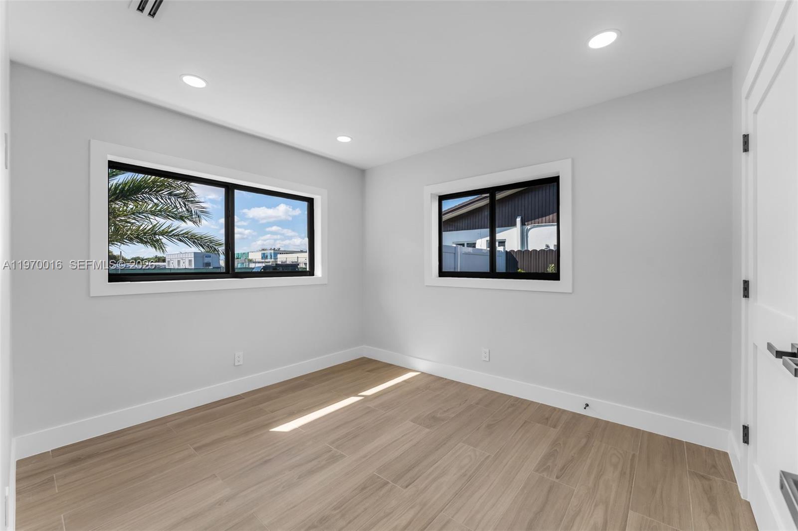 DARLINGTON MANOR - Residential