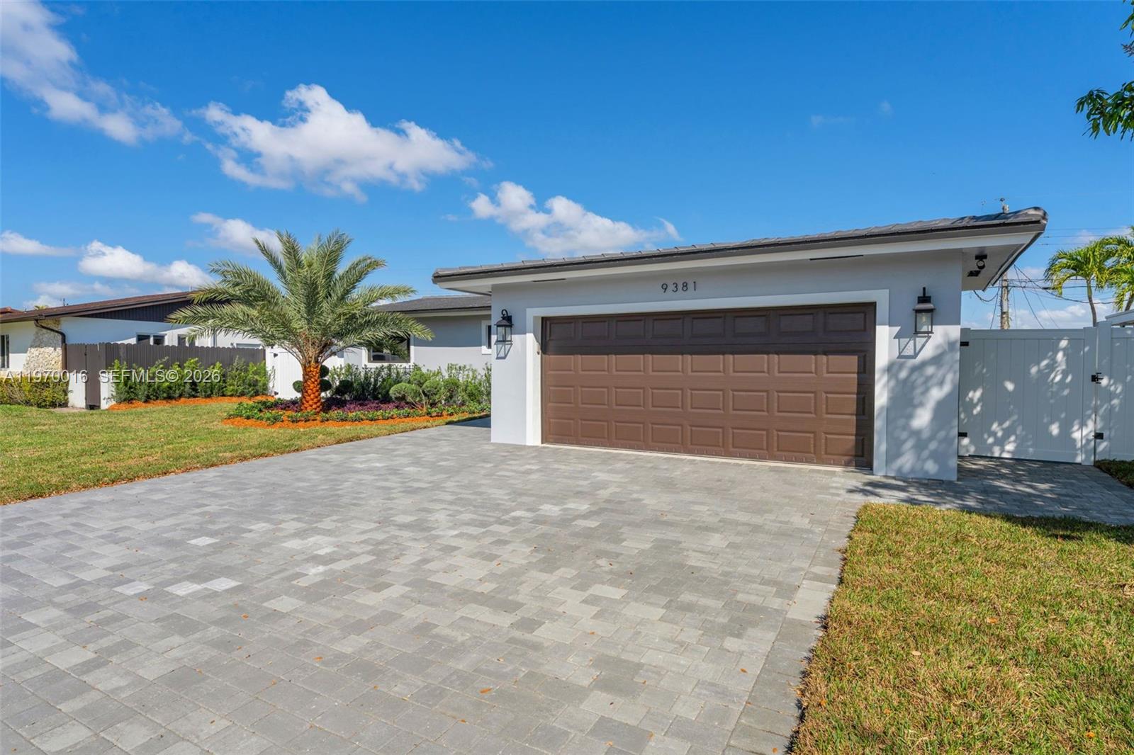 DARLINGTON MANOR - Residential