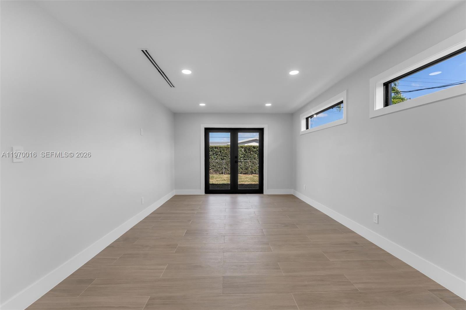 DARLINGTON MANOR - Residential