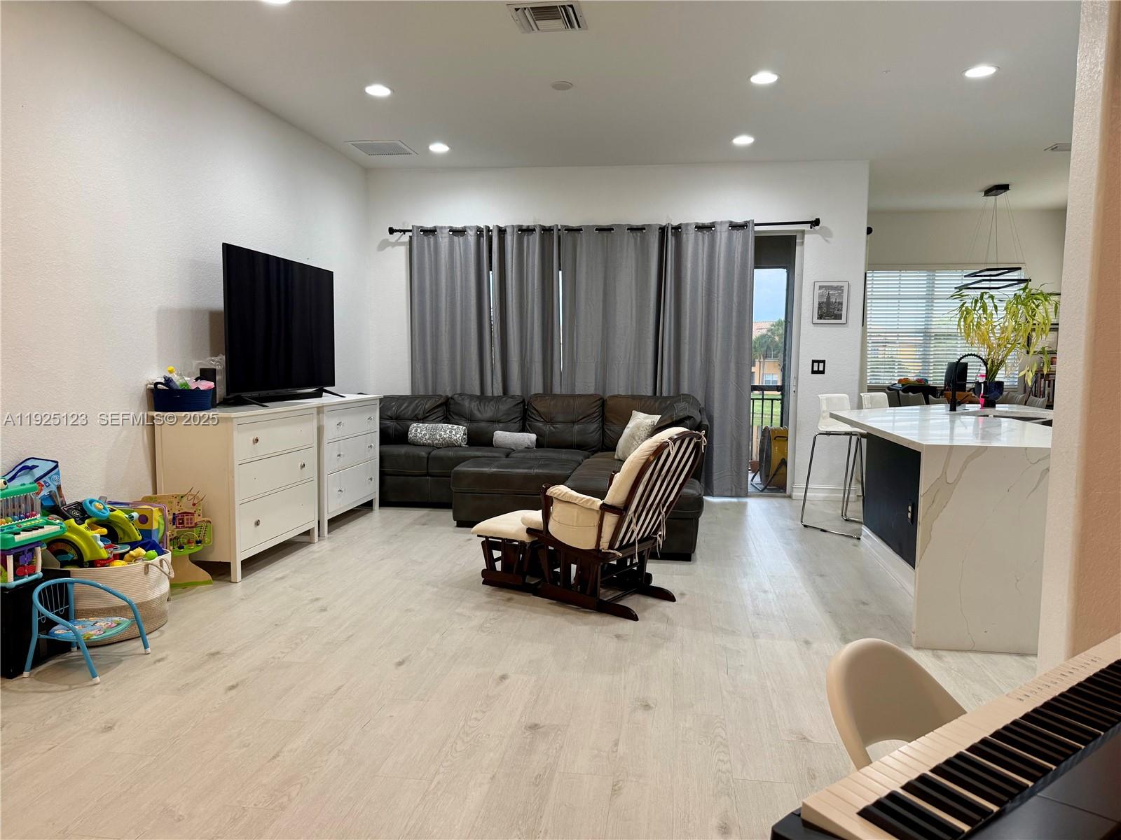 8232 NW 128th Ln 39-F