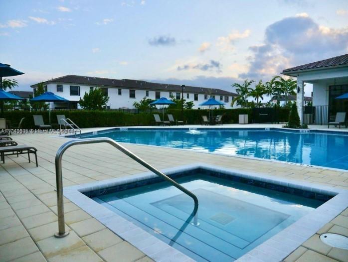 SILVER PALM RESIDENTIAL H - Residential