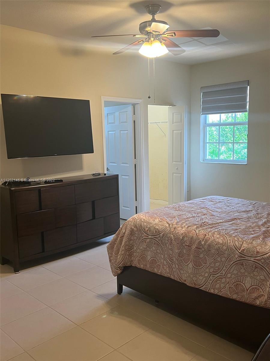 KENDALL COMMONS - Residential Lease
