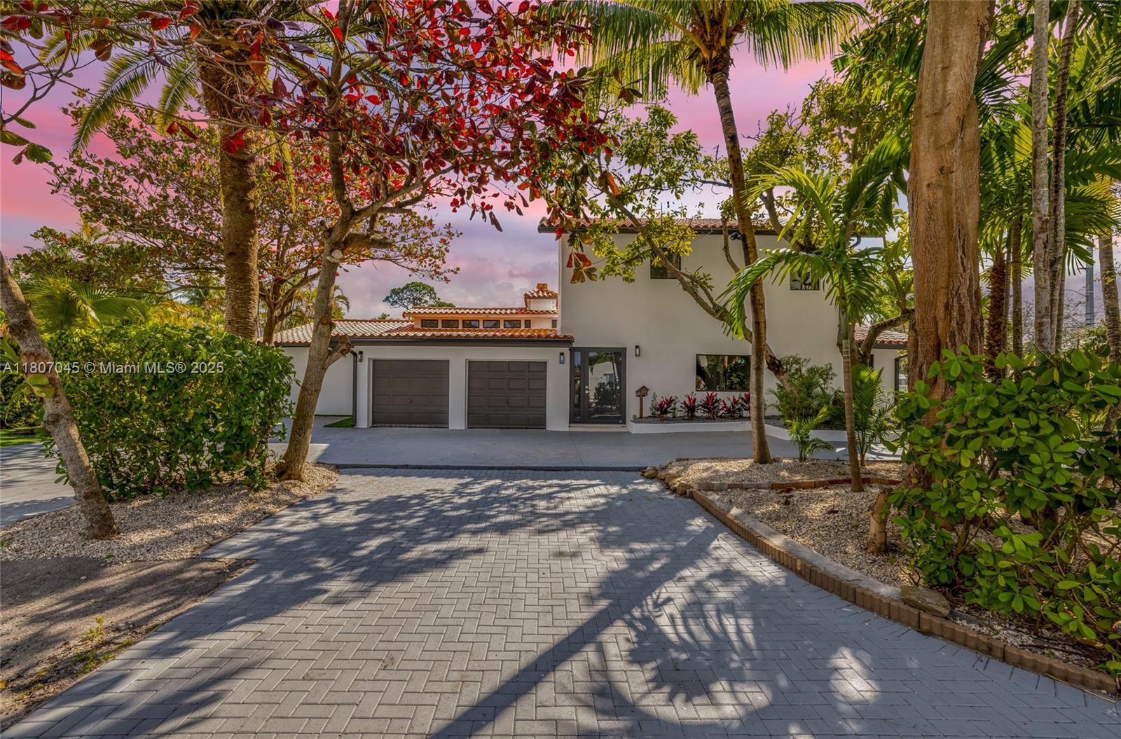 210 Ne 107th St, Miami Shores, Miami-Dade County, Florida - 5 Bedrooms  
4 Bathrooms - 