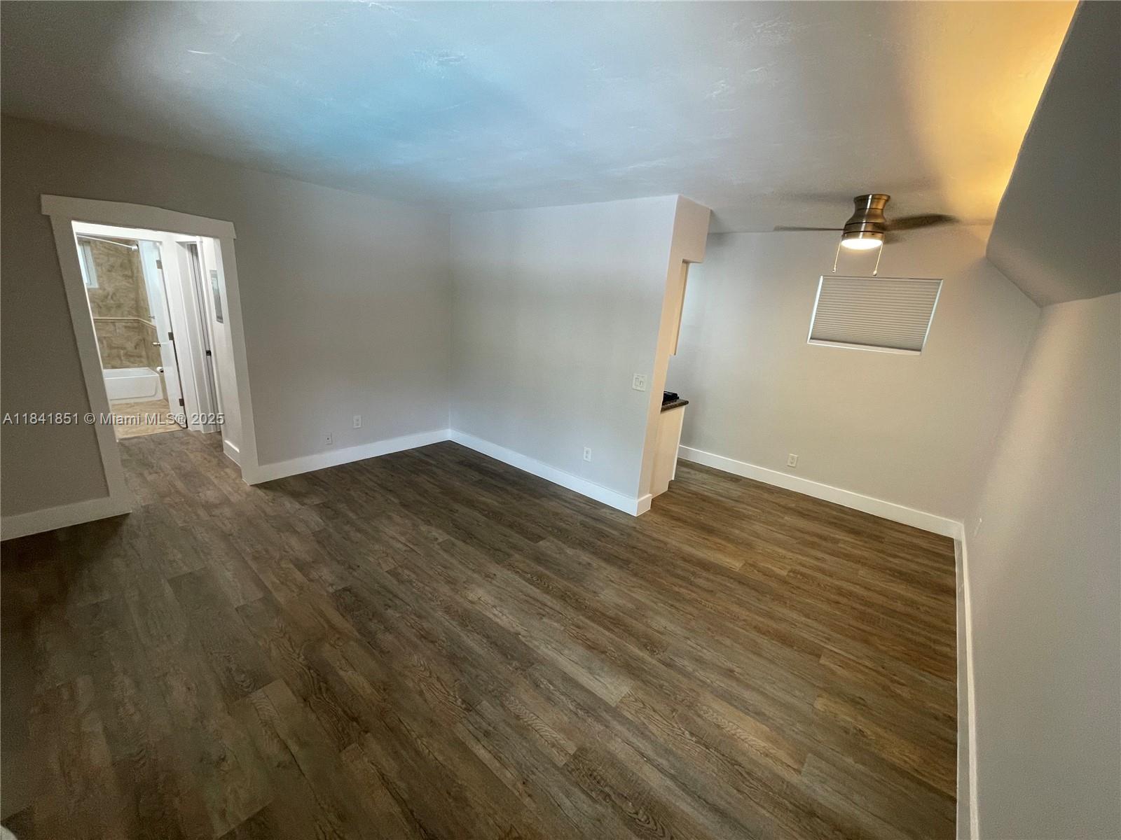 125 Edgewater Dr 12A