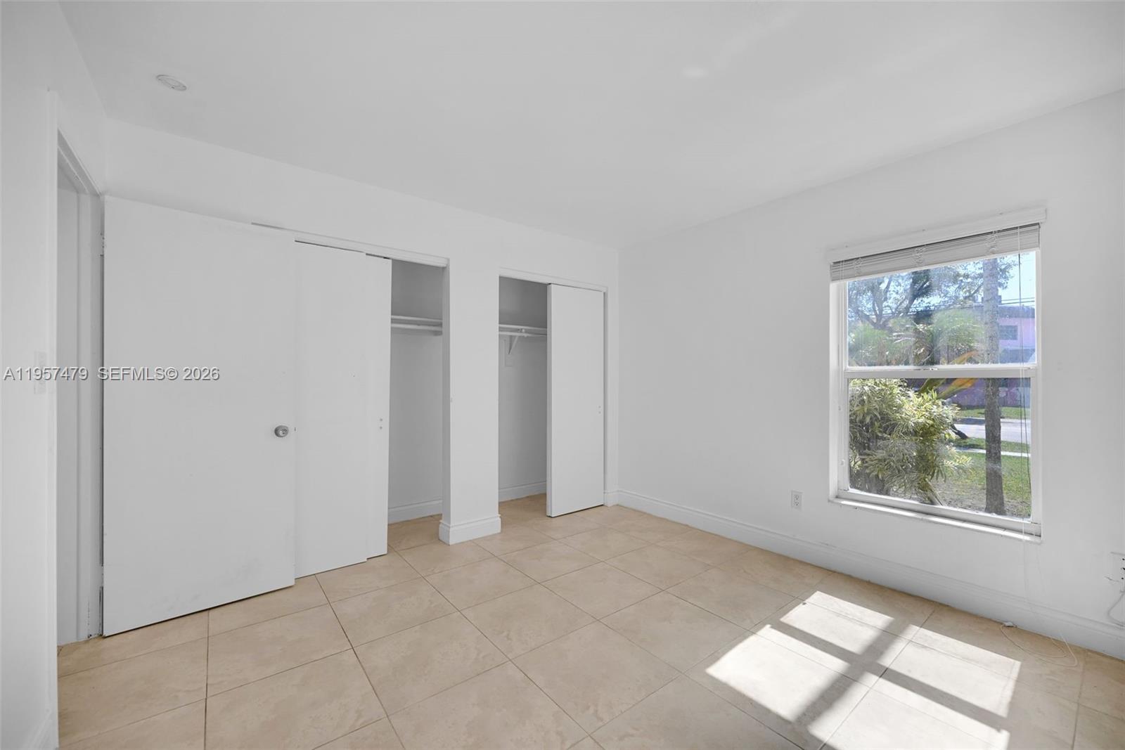 DADELAND CAPRI CONDO - Residential