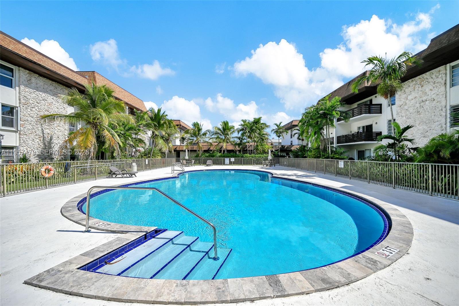 DADELAND CAPRI CONDO - Residential