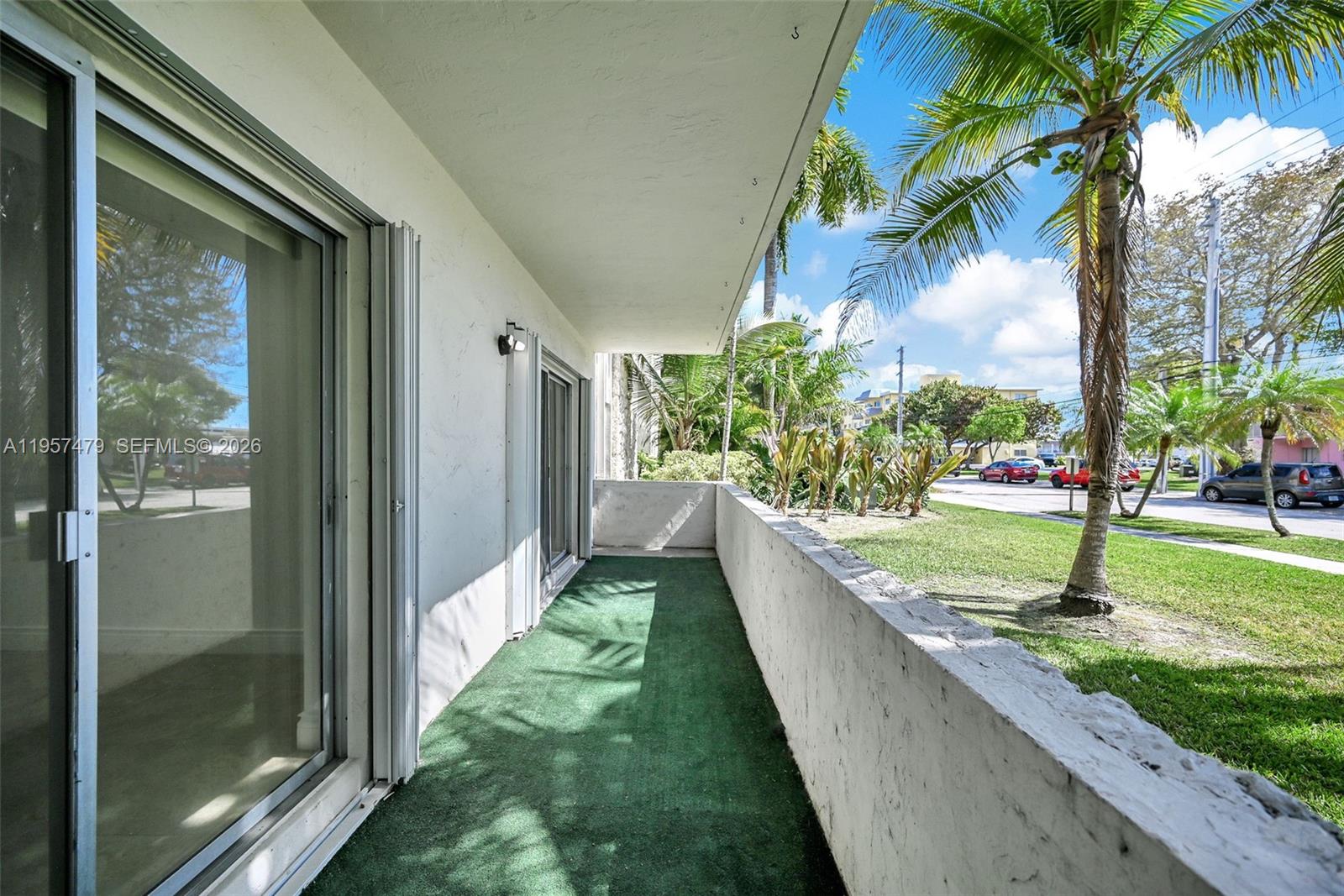 DADELAND CAPRI CONDO - Residential