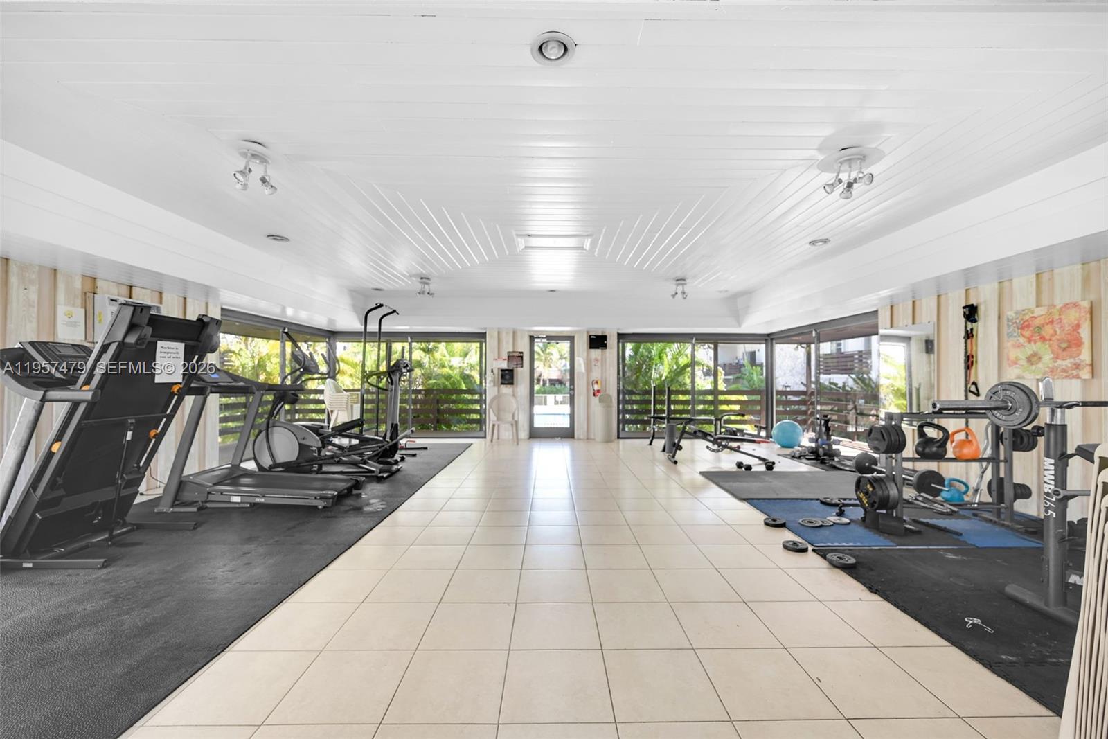 DADELAND CAPRI CONDO - Residential