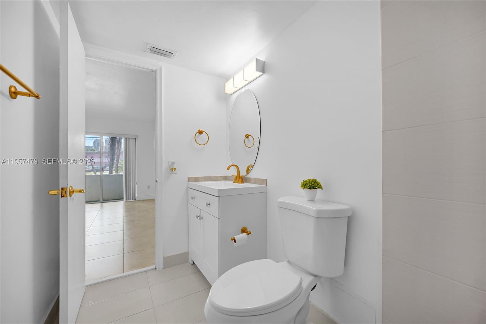 DADELAND CAPRI CONDO - Residential