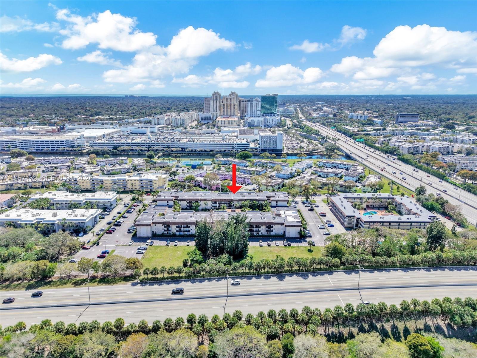 DADELAND CAPRI CONDO - Residential