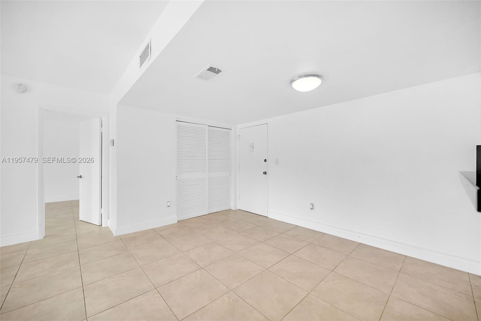 DADELAND CAPRI CONDO - Residential