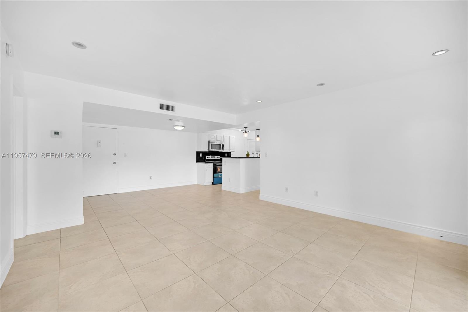 DADELAND CAPRI CONDO - Residential