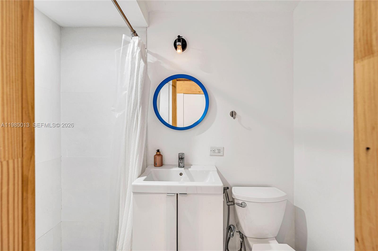 EAST SHENANDOAH - Residential Lease