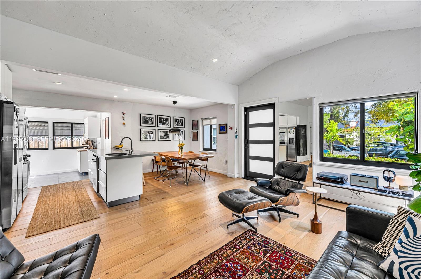 EAST SHENANDOAH - Residential Lease