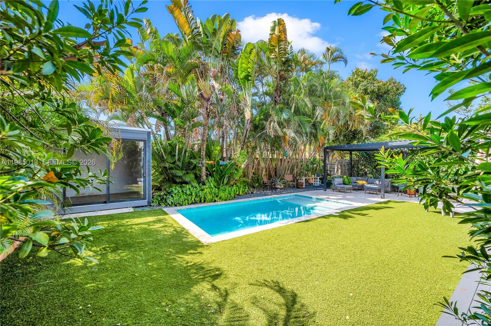 EAST SHENANDOAH - Residential Lease