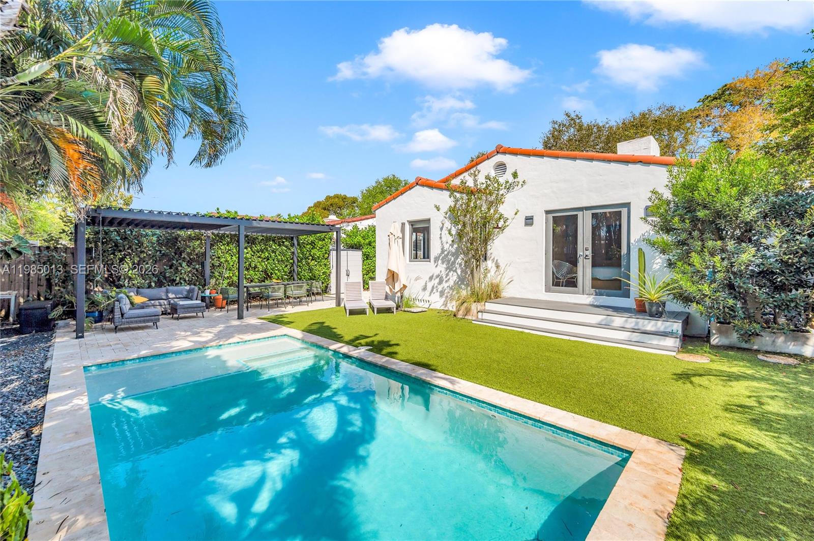 EAST SHENANDOAH - Residential Lease