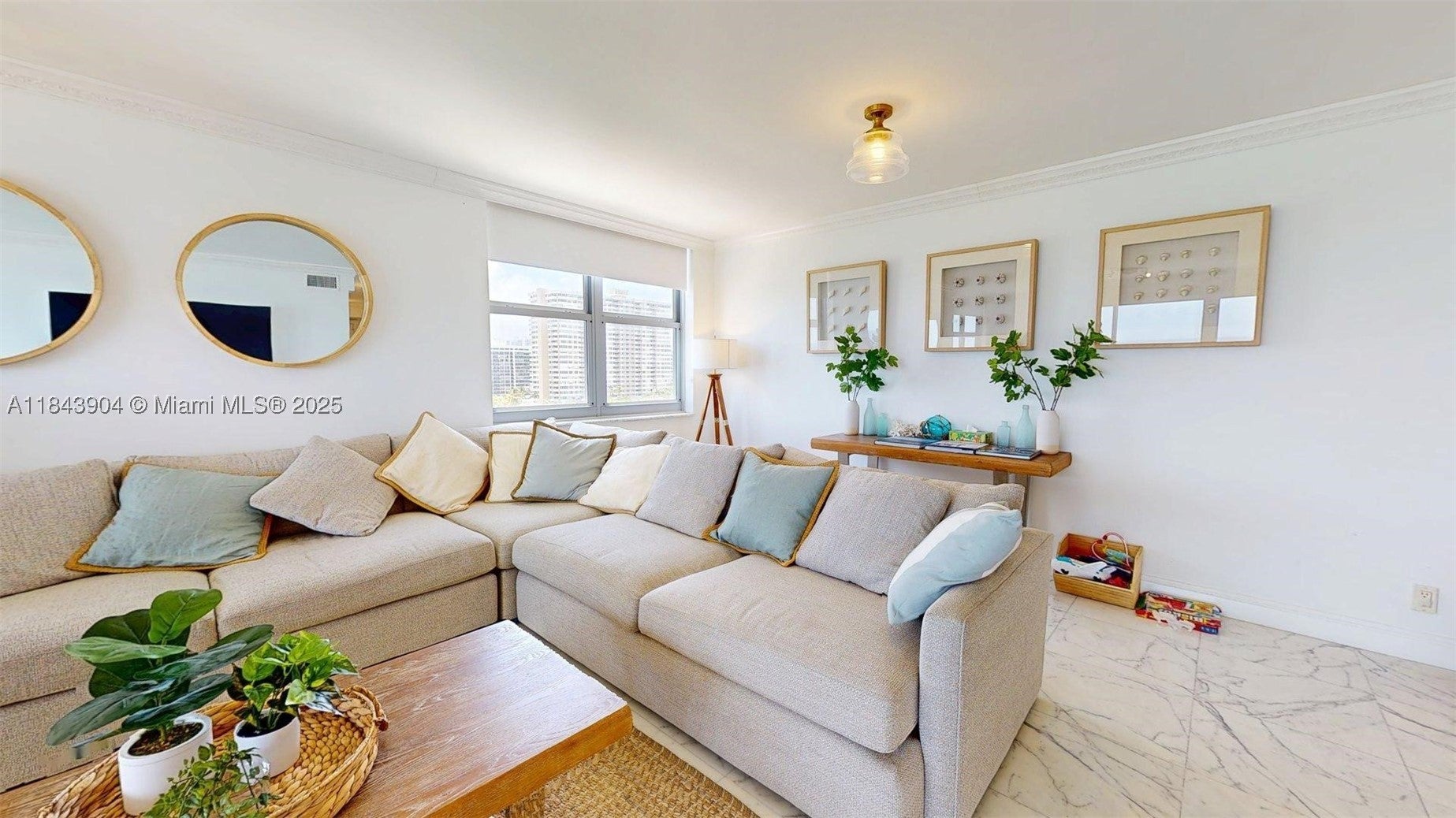 1912 S Ocean Dr 9A