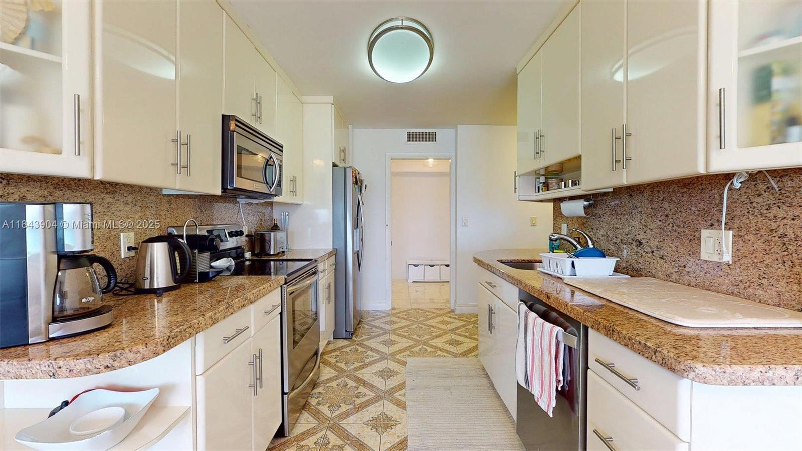 MALAGA TOWERS CONDO - Residential