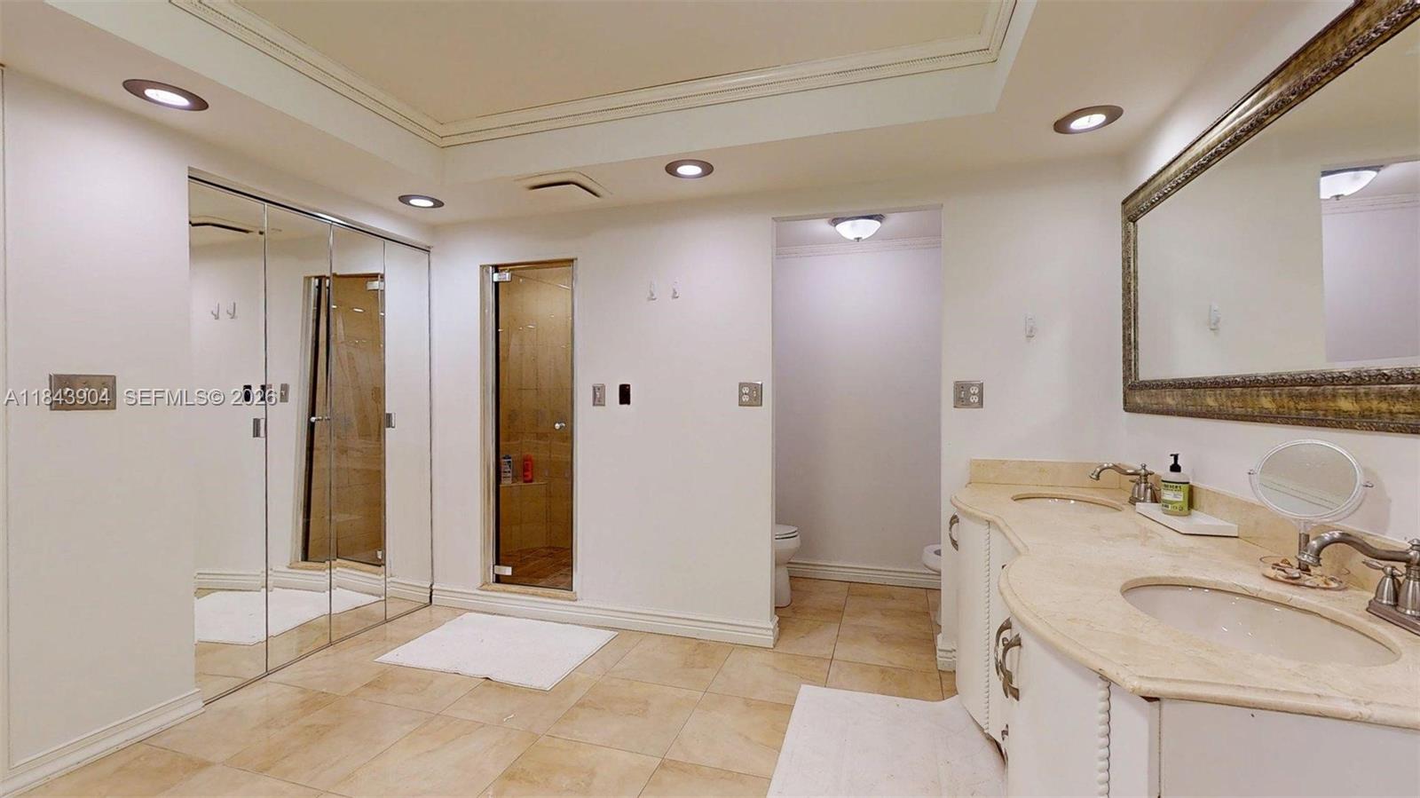 MALAGA TOWERS CONDO - Residential