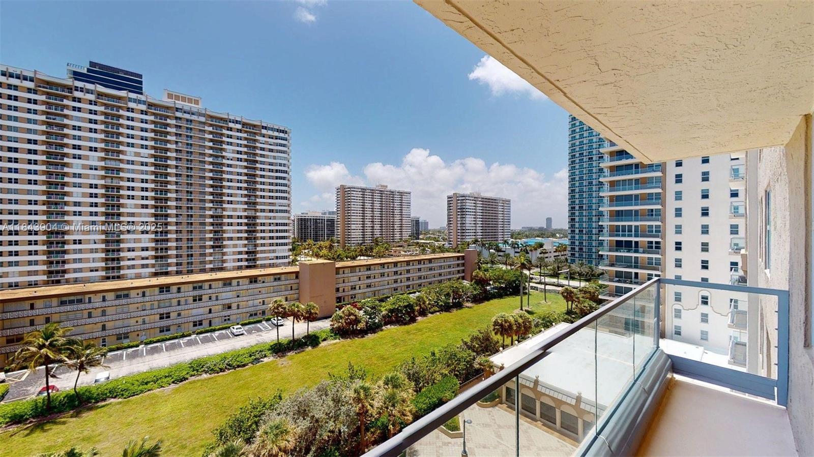 MALAGA TOWERS CONDO - Residential